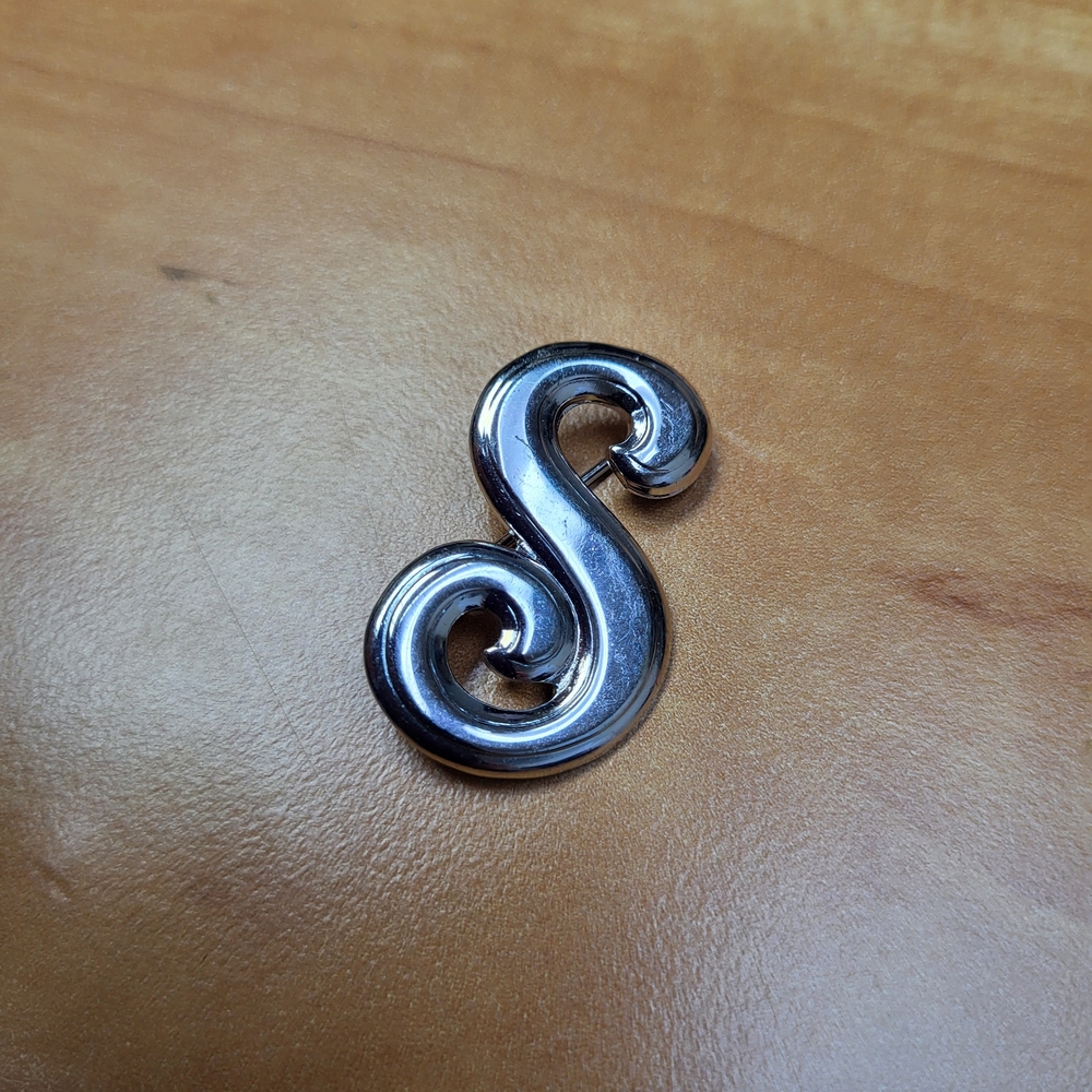 Silver Swirl Pendant